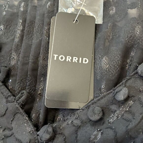Torrid New Size 3X Black Shimmer Geo Clip Chiffon Smocked‎ Blouson Sleeve Blouse - Picture 13 of 13